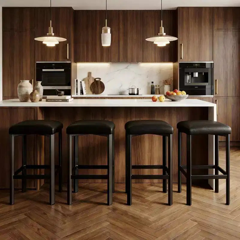 24 Tabourets de bar hauteur comptoir, lot de 2 ou 4, tabourets de bar en similicuir avec 2 rembourrages épais, base en métal robuste et moderne