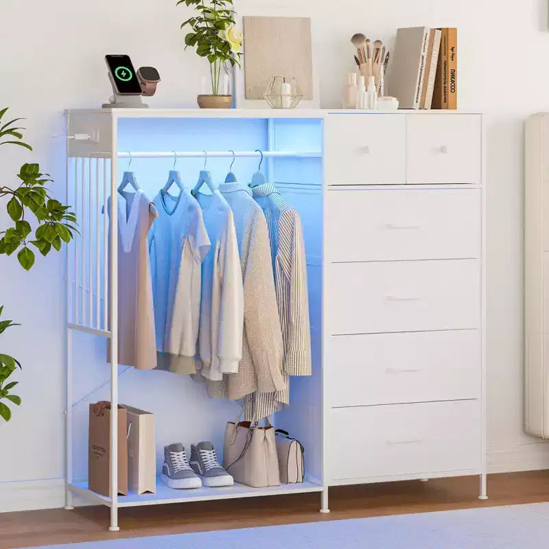 Commode 6 tiroirs avec tringle, station de recharge, lumières LED et range-chaussures, hauteur 125 cm