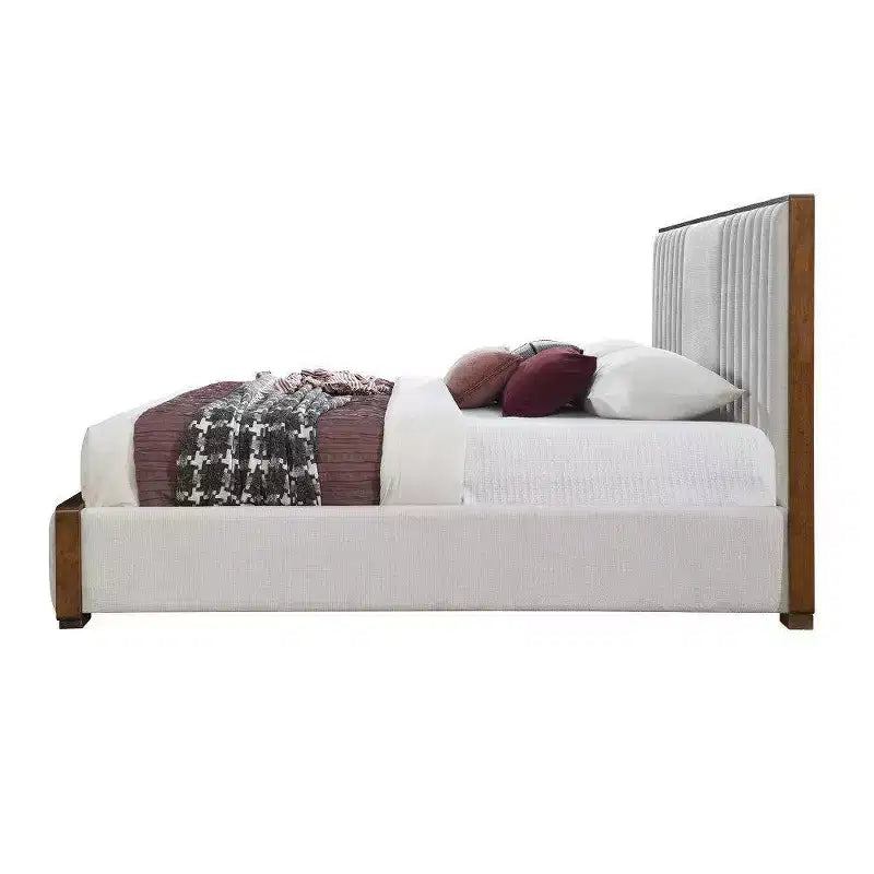 Lit plateforme King, beige, rembourrage en chenille, fini noyer, tête de lit capitonnée