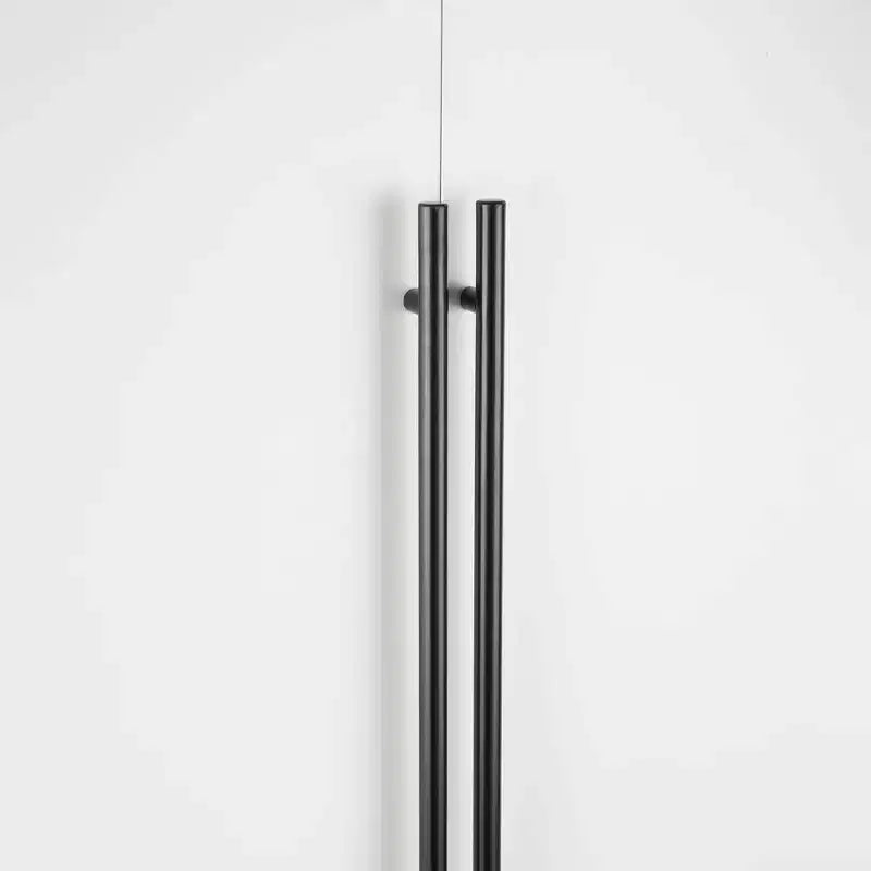 Armoire penderie 2 portes 4 étagères avec tringle et dispositif anti-basculement, 80 x 58 x 213 cm