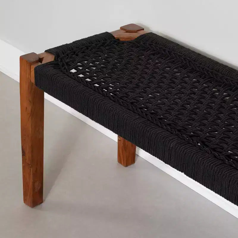 Bureau d'ordinateur de 151 cm avec multiprise et 3 tiroirs, finition stratifiée, supporte 90 kg