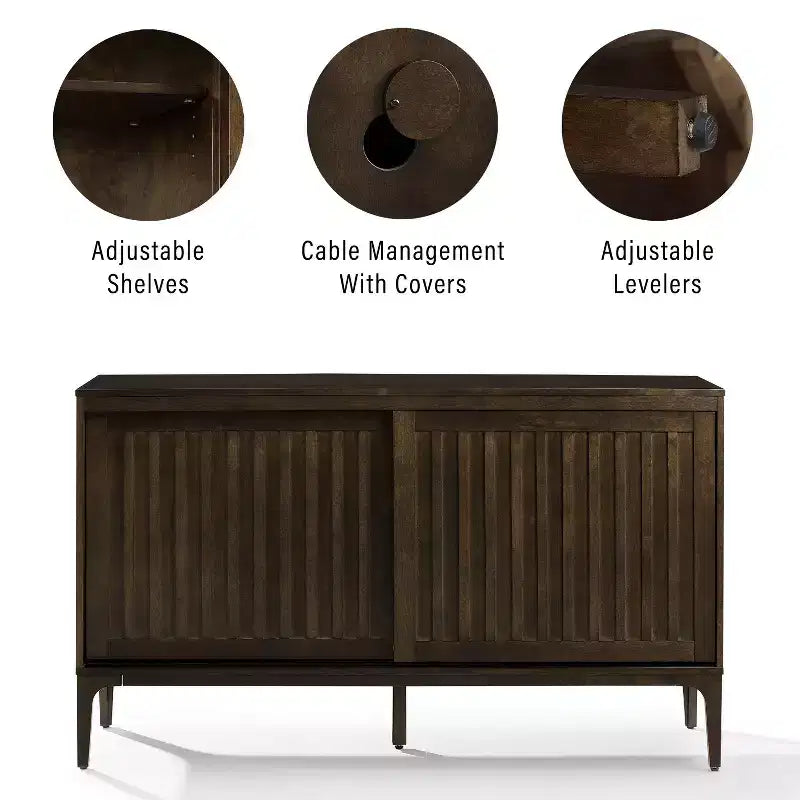 Buffet moderne du milieu du siècle de 137 cm avec portes coulissantes, étagères réglables et gestion des câbles