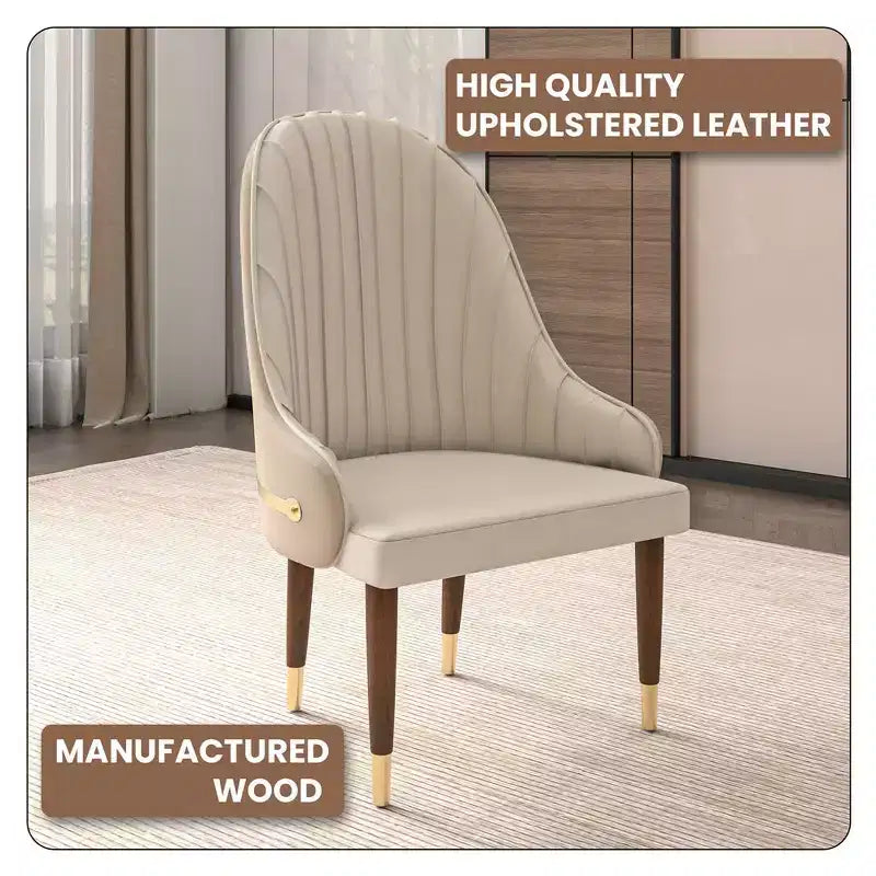 Chaise de salle à manger à dossier haut, dossier ondulé en similicuir, cadre en bois d'hévéa et accents dorés, 150 kg