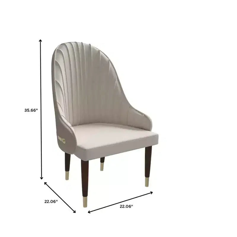 Chaise de salle à manger à dossier haut, dossier ondulé en similicuir, cadre en bois d'hévéa et accents dorés, 150 kg