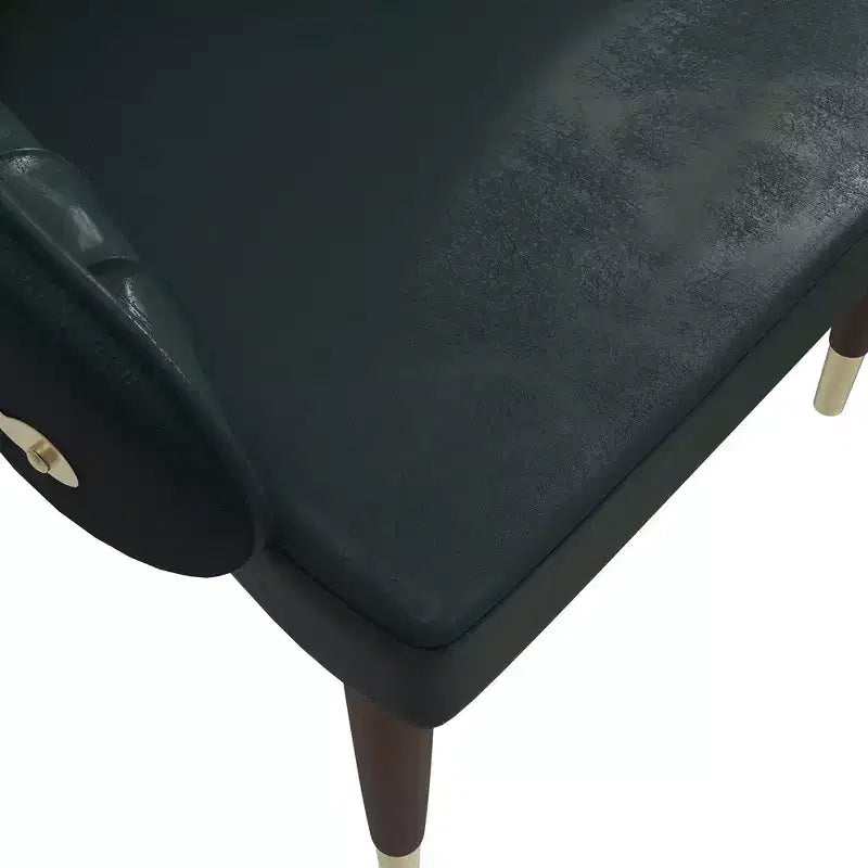 Chaise de salle à manger à dossier haut, dossier ondulé en similicuir, cadre en bois d'hévéa et accents dorés, 150 kg