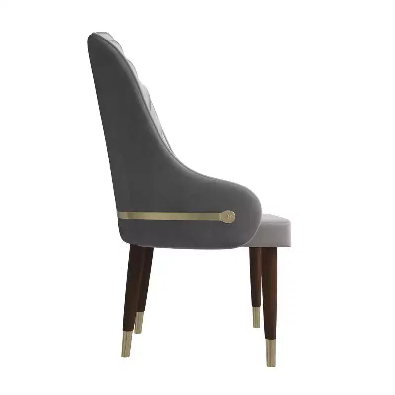 Chaise de salle à manger à dossier haut, dossier ondulé en similicuir, cadre en bois d'hévéa et accents dorés, 150 kg