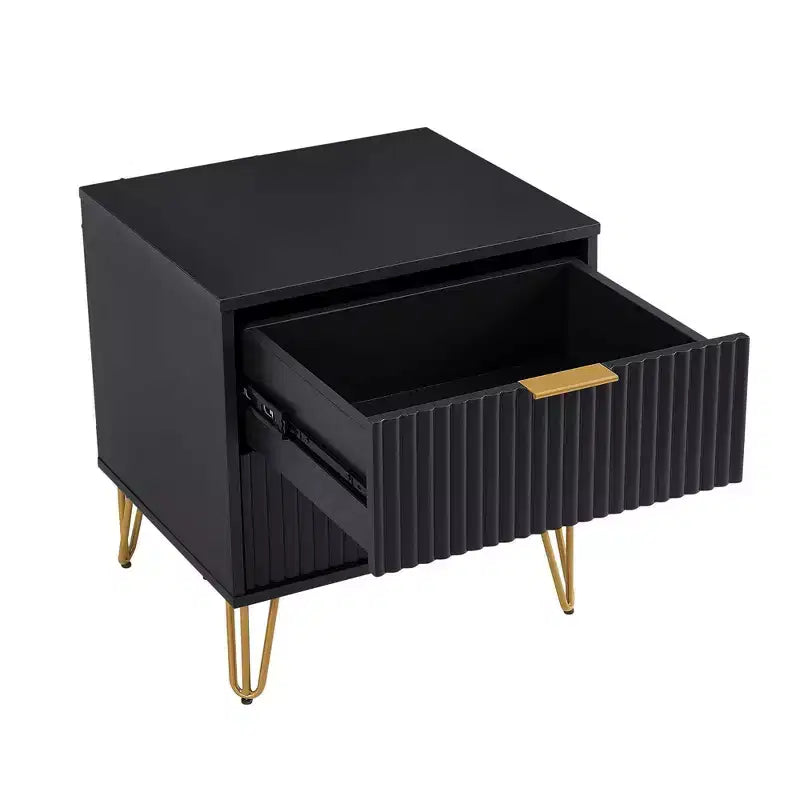 Ensemble de chambre à coucher 3 pièces : commode 5 tiroirs, commode 6 tiroirs et table de nuit avec quincaillerie anti-basculement